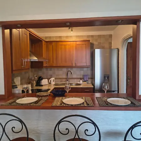& Peaceful Garden - 1 Bed With Swimming Pool Appartement *