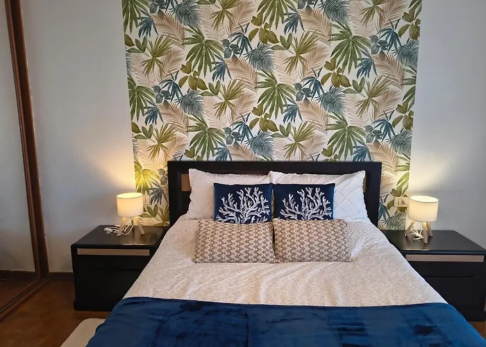 You & Peaceful Garden - 1 Bed With Swimming Pool Apartament