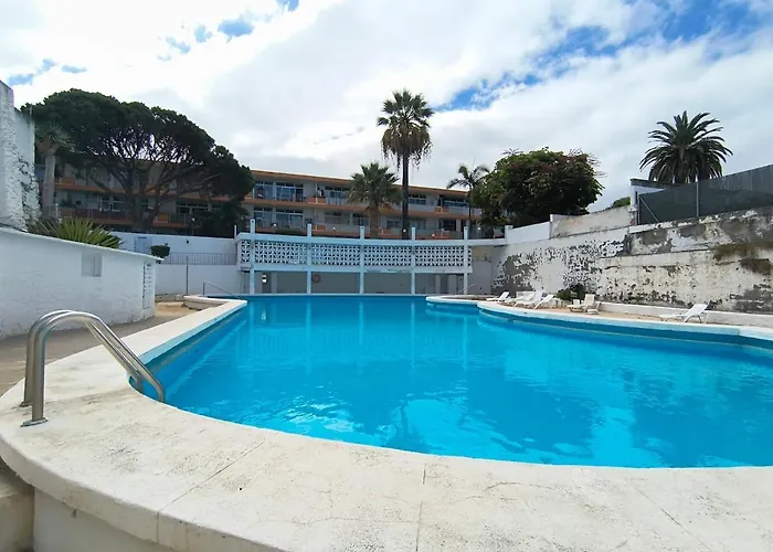 You & Peaceful Garden - 1 Bed With Swimming Pool